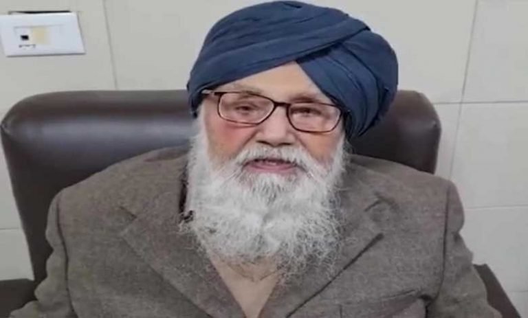 Former cm parkash singh badals health deteriorated admitted in pgi