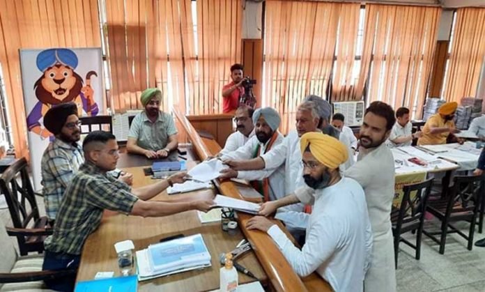 kewal singh dhillon filed nomination papers