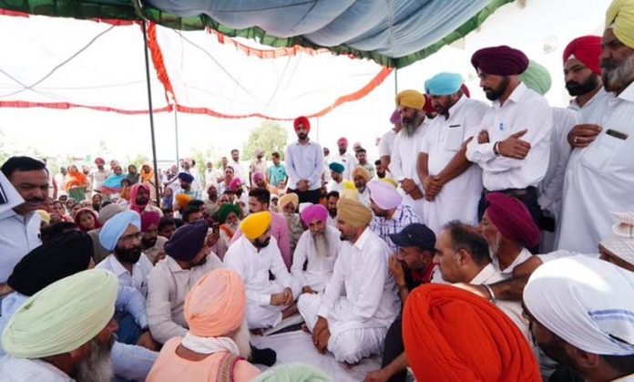 CM Bhagwant Mann assures Sidhu Moosewala family to catch the culprits soon
