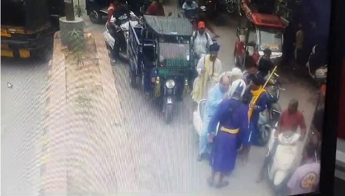 A deadly attack on a Shiv Sena leader in Ludhiana, he was admitted to the hospital