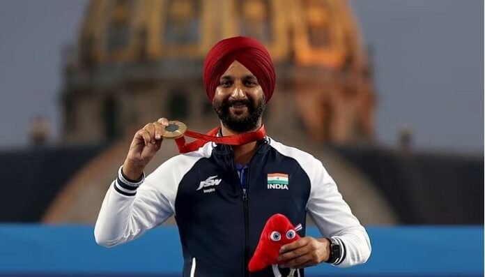 In the Paralympics, Harvinder Singh named India Roshan, won the first gold medal in archery.
