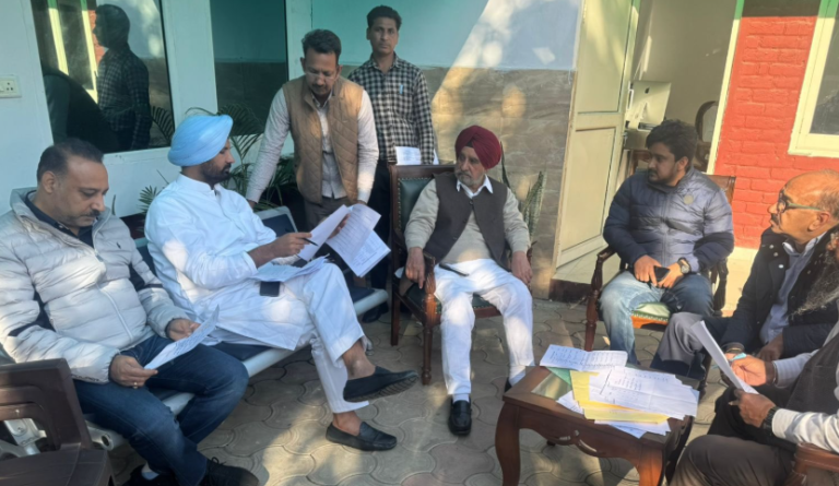 ਨਗਰ ਨਿਗਮ ਚੋਣਾਂ : ਕਾਂਗਰਸ ਵਲੋਂ ਲੁਧਿਆਣਾ ਲਈ ਉਮੀਦਵਾਰਾਂ ਦਾ ਐਲਾਨ ਨਗਰ ਨਿਗਮ ਚੋਣਾਂ : ਕਾਂਗਰਸ ਵਲੋਂ ਲੁਧਿਆਣਾ ਲਈ ਉਮੀਦਵਾਰਾਂ ਦਾ ਐਲਾਨ
