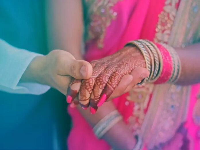 Love marriage is expensive for the girl, husband disappeared after marriage!
