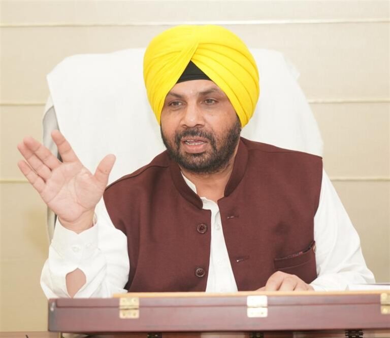 ਹਰਭਜਨ ਸਿੰਘ ਈਟੀਓ ਵਲੋਂ ਕੱਕਾ ਕੰਡਿਆਲਾ ਰੇਲਵੇ ਲਾਈਨ ਤਰਨ ਤਾਰਨ ‘ਤੇ ਬਣ ਰਹੇ ਰੇਲਵੇ ਓਵਰ ਬ੍ਰਿਜ ਦੀ ਉਸਾਰੀ ਦਾ ਕੰਮ ਦਸੰਬਰ ਤੱਕ ਮੁਕੰਮਲ ਕਰਨ ਦੇ ਹੁਕਮ ਹਰਭਜਨ ਸਿੰਘ ਈਟੀਓ ਵਲੋਂ ਕੱਕਾ ਕੰਡਿਆਲਾ ਰੇਲਵੇ ਲਾਈਨ ਤਰਨ ਤਾਰਨ ‘ਤੇ ਬਣ ਰਹੇ ਰੇਲਵੇ ਓਵਰ ਬ੍ਰਿਜ ਦੀ ਉਸਾਰੀ ਦਾ ਕੰਮ ਦਸੰਬਰ ਤੱਕ ਮੁਕੰਮਲ ਕਰਨ ਦੇ ਹੁਕਮ