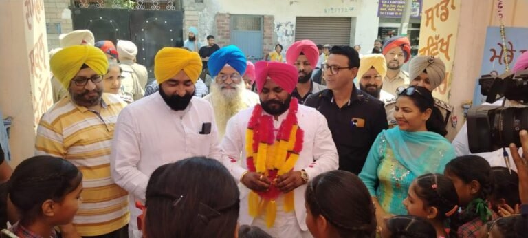 ਮੁੱਖ ਮੰਤਰੀ ਭਗਵੰਤ ਮਾਨ ਦੀ ਅਗਵਾਈ ਵਾਲੀ ਸੂਬਾ ਸਰਕਾਰ ਨੇ ਸਿੱਖਿਆ ਦੇ ਖੇਤਰ ‘ਚ ਕੀਤੇ ਨਵੇਂ ਮਿਆਰ ਕਾਇਮ – ਵਿਧਾਇਕ ਸੰਧੂ ਮੁੱਖ ਮੰਤਰੀ ਭਗਵੰਤ ਮਾਨ ਦੀ ਅਗਵਾਈ ਵਾਲੀ ਸੂਬਾ ਸਰਕਾਰ ਨੇ ਸਿੱਖਿਆ ਦੇ ਖੇਤਰ ‘ਚ ਕੀਤੇ ਨਵੇਂ ਮਿਆਰ ਕਾਇਮ – ਵਿਧਾਇਕ ਸੰਧੂ