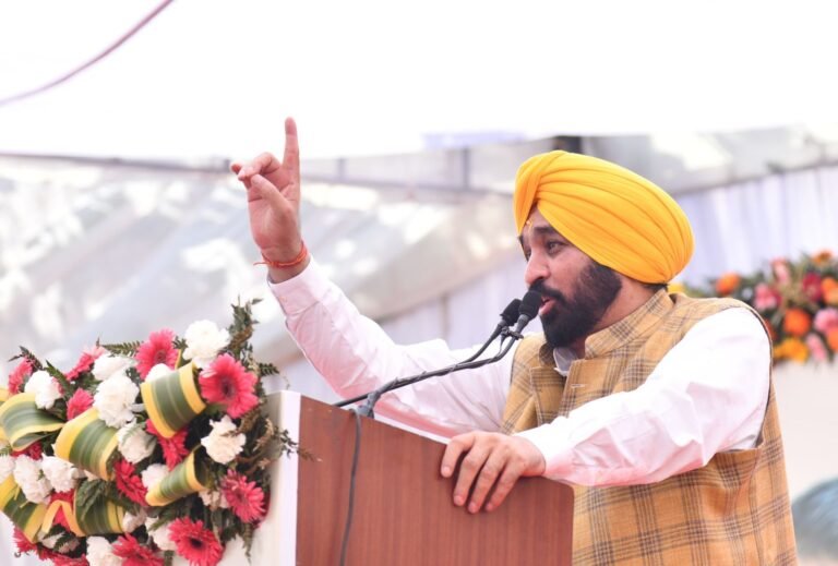 ਅਰਵਿੰਦ ਕੇਜਰੀਵਾਲ ਅਤੇ ਭਗਵੰਤ ਮਾਨ ਨੇ ਪੰਜਾਬ ਵਿੱਚੋਂ ਨਸ਼ਿਆਂ ਦੇ ਖਾਤਮੇ ਲਈ ਆਪਣੀ ਵਚਨਬੱਧਤਾ ਦੁਹਰਾਈ