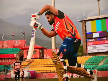 IPL 2025: ਲਖਨਊ ਨੇ ਟਾਸ ਜਿੱਤ ਕੇ ਗੇਂਦਬਾਜ਼ੀ ਕਰਨ ਦਾ ਕੀਤਾ ਫੈਸਲਾ