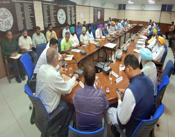Dr. Balbir Singh holds meetings