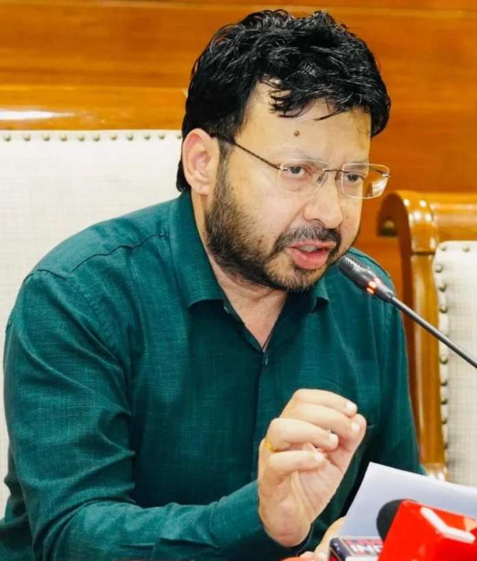 Dr. Ravjot Singh