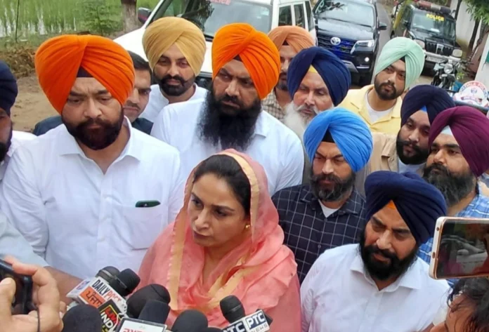 Harsimrat badal