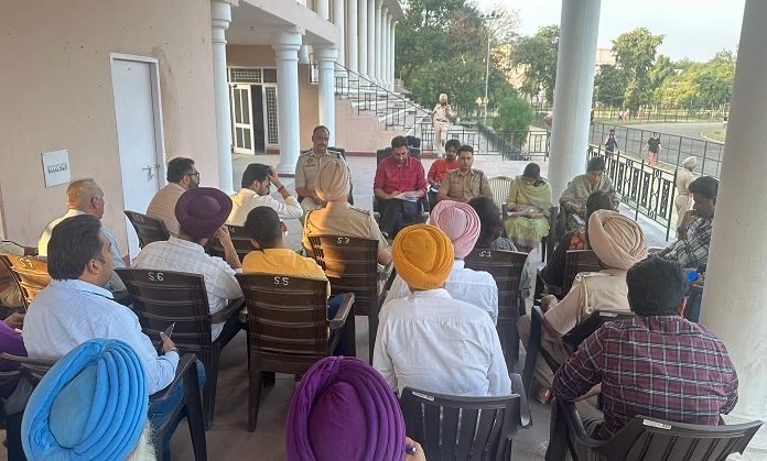 Sri Guru Tegh Bahadur Ji Sri Guru Tegh Bahadur Ji