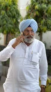 Akaali Leadder Vardev Noni