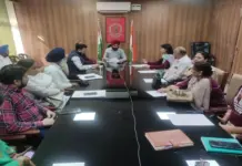 ਸਰਕਾਰੀ ਦਫ਼ਤਰਾਂ ਵਿੱਚ ਸਹੂਲਤਾਂ ਮੁਹਈਆ ਬਾਰੇ ਕੀਤਾ ਗਿਆ ਵਿਚਾਰ ਵਟਾਂਦਰਾ District Level Committee