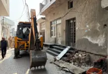 9 ਮੁਕੱਦਮਿਆਂ ਵਾਲੇ 2 ਨਸ਼ਾ ਤਸਕਰਾਂ ਦੀਆਂ ਨਾਜਾਇਜ ਉਸਾਰੀਆਂ ਢਹਿ ਢੇਰੀ Illegal structures demolished