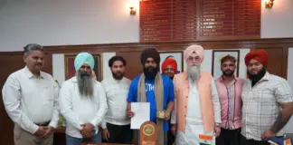 ਸਪੀਕਰ ਸੰਧਵਾਂ ਨੇ ਕੀਤਾ ਅੰਤਰਰਾਸ਼ਟਰੀ ਪਾਵਰ ਸਲੈਪ ਜੇਤੂ ਜੁਝਾਰ ਸਿੰਘ ਦਾ ਸਨਮਾਨ winner Jujhar Singh