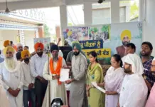 324 ਹੜ੍ਹ ਪੀੜਿਤ ਪਰਿਵਾਰਾਂ ਨੂੰ 1 ਕਰੋੜ 87 ਲੱਖ ਰੁਪਏ ਤਕਸੀਮ ਕੀਤੇ flood affected families