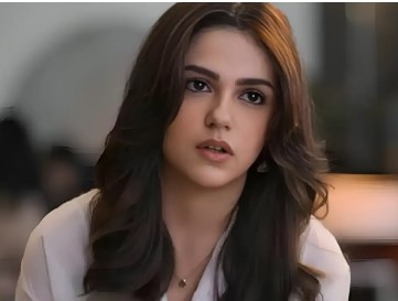 Actress Aneet padda Aneet Pada