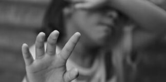 ਬੱਚੀ ਨਾਲ ਅਸਲੀਲ ਹਰਕਤ ਕਰਨ ਵਾਲੇ ਨੂੰ ਪੁਲਸ ਨੇ ਕਰਵਾਈ ਮੌਕੇ ਤੇ ਹੀ ਤੌਬਾ sexual misconduct