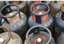 ਕਮਰਸ਼ੀਅਲ ਗੈਸ ਸਿਲੰਡਰ ਦੀ 10 ਰੁਪਏ ਕੀਮਤ ਤੇਲ ਕੰਪਨੀਆਂ ਨੇ ਘਟਾਈ commercial gas cylinder