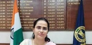 ਵੱਖ-ਵੱਖ ਦਸਤਾਵੇਜਾਂ ਨੂੰ ਦਿਖਾ ਕੇ ਪਾਈ ਜਾ ਸਕੇਗੀ ਵੋਟ : ਜਿ਼ਲਾ ਚੋਣ ਅਫ਼ਸਰ District Election Officer