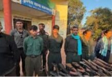 1.05 ਕਰੋੜ ਰੁਪਏ ਦੇ ਇਨਾਮੀ ਰਾਮਧੇਰ ਸਮੇਤ 12 ਨਕਸਲੀਆਂ ਨੇ ਕੀਤਾ ਸਰੰਡਰ Naxalites surrendered