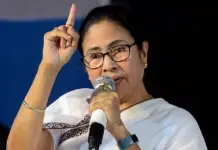 ਲੋਕ ਸਭਾ ਵਿਚ `ਬੰਕਿਮ ਦਾ` ਵਾਲੀ ਟਿੱਪਣੀ ਨੂੰ ਲੈ ਕੇ ਮੁਆਫੀ ਮੰਗਣ ਪੀ. ਐੱਮ. : ਮਮਤਾ Mamta