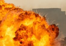 ਪ੍ਰੈਸ਼ਰ ਬੰਬਾਂ ਵਿਚ ਹੋਏ ਧਮਾਕੇ ਵਿਚ ਸੁਰੱਖਿਆ ਕਰਮਚਾਰੀ ਹੋਏ ਜ਼ਖ਼ਮੀ explosion