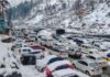 ਸਿ਼ਮਲਾ ਅਤੇ ਮਨਾਲੀ ਵਿੱਚ ਹੋ ਰਹੀ ਭਾਰੀ ਬਰਫ਼ਬਾਰੀ ਨੇ ਠਾਰੇ ਲੋਕ Heavy snowfall