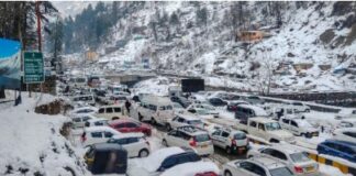 ਸਿ਼ਮਲਾ ਅਤੇ ਮਨਾਲੀ ਵਿੱਚ ਹੋ ਰਹੀ ਭਾਰੀ ਬਰਫ਼ਬਾਰੀ ਨੇ ਠਾਰੇ ਲੋਕ Heavy snowfall