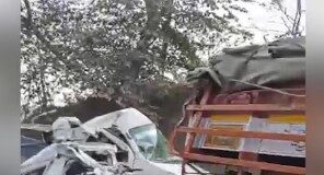ਵੈਨ-ਟਰੱਕ ਹਾਦਸੇ ਵਿਚ ਕਈਆਂ ਦੀ ਮੌਤ ਤੇ ਕਈ ਜ਼ਖ਼ਮੀ Gujrat Accident