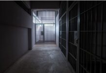 ਔਰਤ ਨੂੰ ਨਿਰਵਸਤਰ ਕਰਨ ਦੇ ਦੋਸ਼ `ਚ 12 ਲੋਕਾਂ ਨੂੰ 5 ਸਾਲ ਦੀ ਜੇਲ prison