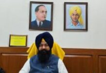 ਐਸ. ਸੀ. ਕਮਿਸ਼ਨ ਚੇਅਰਮੈਨ ਨੇ ਪੰਚਾਇਤ ਸੈਕਟਰੀ ਤੇ ਬੀ. ਡੀ. ਪੀ. ਓ. ਕੀਤੇ ਮੁਅੱਤਲ Jasveer garhi