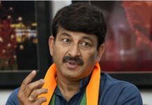 ਸਿ਼ਕਾਇਤ ਤੋਂ ਬਾਅਦ ਵੀ ਬੰਦ ਨਹੀਂ ਹੋਇਆ ਫਰਜ਼ੀ ਫੇਸਬੁੱਕ ਅਕਾਊਂਟ Manoj Tiwari