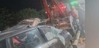 ਸੜਕ ਕੰਢੇ ਖੜ੍ਹੀ ਕਾਰ ਦੀ ਕਾਰ ਨਾਲ ਟੱਕਰ ਕਾਰਨ ਤਿੰਨ ਦੀ ਮੌਤ ਇਕ ਜ਼ਖ਼ਮੀ accident