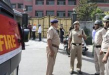 ਚੰਡੀਗੜ੍ਹ ਦੇ ਵੱਖ-ਵੱਖ ਸਰਕਾਰੀ ਅਦਾਰਿਆਂ ਨੂੰ ਦਿੱਤੀ ਬੰਬ ਨਾਲ ਉਡਾਉਣ ਦੀ ਧਮਕੀ Bomb threat