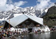 ਉਤਰਾਖੰਡ ਵਿਚ ਬਣੇ ਸ੍ਰੀ ਹੇਮਕੁੰਟ ਸਾਹਿਬ ਦੇ ਪਵਿੱਤਰ ਦਰਵਾਜ਼ੇ ਖੁੱਲ੍ਹਣਗੇ ਮਈ ਤੋਂ Sri Hemkunt Sahib