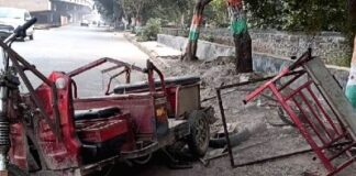 ਕਾਰ ਦੇ ਈ-ਰਿਕਸ਼ਾ ਨੂੰ ਟੱਕਰ ਮਾਰਨ ਕਾਰਨ ਦੋ ਦੀ ਮੌਤ ਪੰਜ ਜਖਮੀ Accident