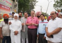 ਡਾ. ਬਲਬੀਰ ਸਿੰਘ ਨੇ ਰੱਖਿਆ ਸੜਕ ਦਾ ਨੀਂਹ ਪੱਥਰ Balbir Singh