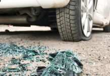 ਕਾਰ ਦੇ ਦਰੱਖਤ ਨਾਲ ਟਕਰਾ ਜਾਣ ਕਾਰਨ ਦੋ ਬੱਚਿਆਂ ਦੀ ਮੌਤ ਤਿੰਨ ਜਖਮੀ Car Accident