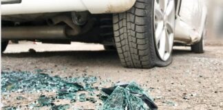 ਕਾਰ ਦੇ ਦਰੱਖਤ ਨਾਲ ਟਕਰਾ ਜਾਣ ਕਾਰਨ ਦੋ ਬੱਚਿਆਂ ਦੀ ਮੌਤ ਤਿੰਨ ਜਖਮੀ Car Accident