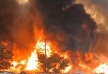 ਲਖਨਊ ਦੇ ਵਿਕਾਸ ਨਗਰ ਵਿਖੇ ਲੱਗੀ ਅੱਗ ਵਿਚ ਹੋਇਆ ਸਭ ਕੁੱਝ ਸੜ ਕੇ ਸੁਆਹ Lucknow Burn