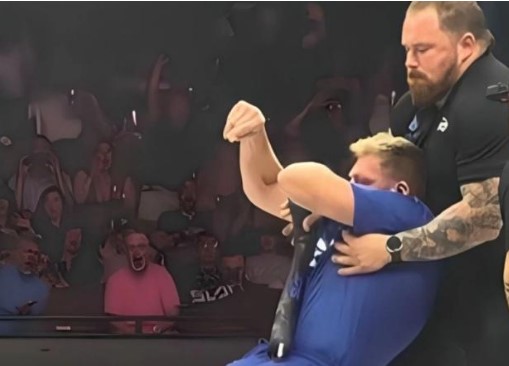 Wresller wrestler