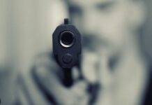 ਸਾਬਕਾ ਸਰਪੰਚ ਨੂੰ ਸੁਰੱਖਿਆ ਗਾਰਡ ਨੇ ਮਾਰੀ ਗੋਲੀ Shoot