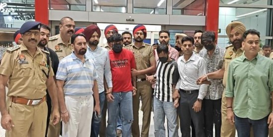 Gangsters Arrest Gangsters Arrest