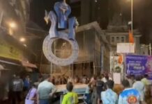 ਮੁੰਬਈ `ਚ ਭਗਵਾਨ ਗਣੇਸ਼ ਦੀ ਵਿਸ਼ਾਲ ਮੂਰਤੀ ਡਿੱਗਣ ਨਾਲ ਹੋਈ ਦੋ ਦੀ ਮੌਤ Mumbai Ganesha